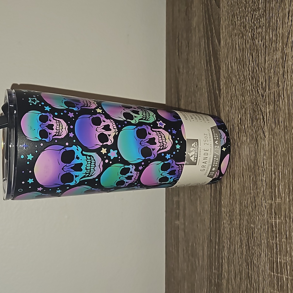 Hdrapeak 25oz Skulls Tumbler